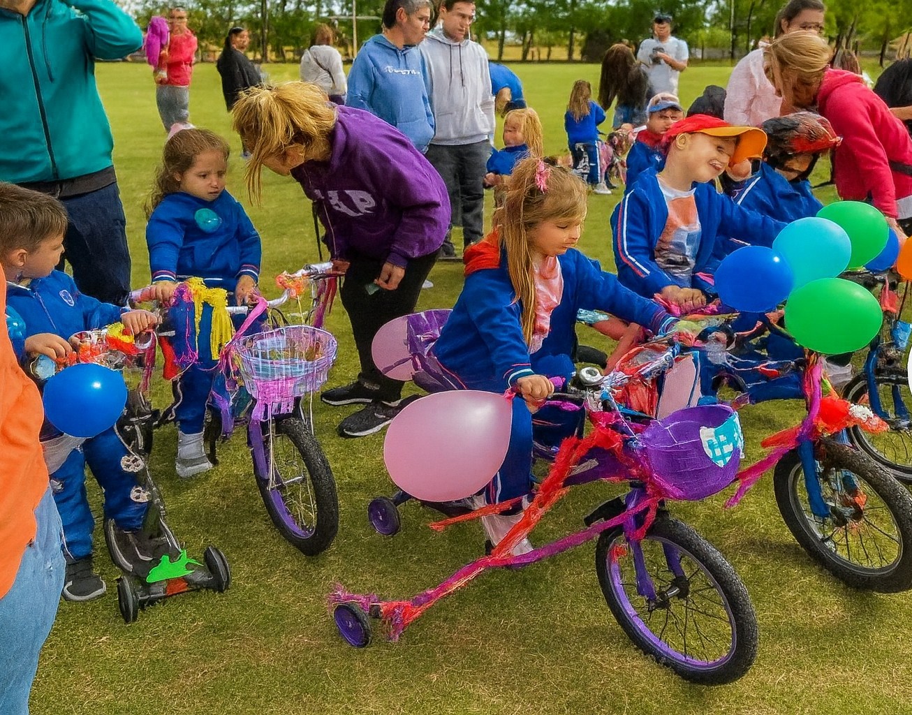 Niños del Jardín de Infantes en una actividad lúdica y educativa.